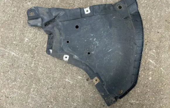 Mercedes-Benz E W213 Front underbody cover/under tray A2135204500