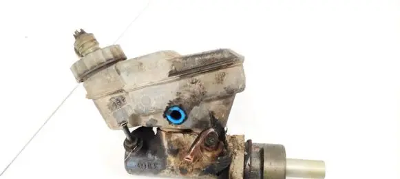 Master brake cylinder