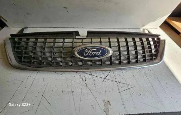 Ford Mondeo MK IV Front grill 7S718200A