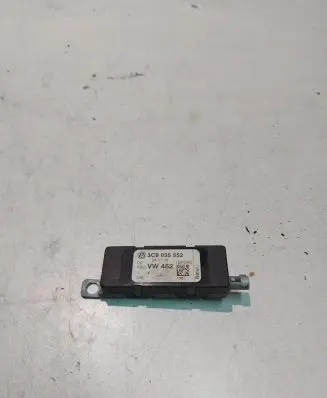 Volkswagen PASSAT B6 Antenna control unit 3C9035552