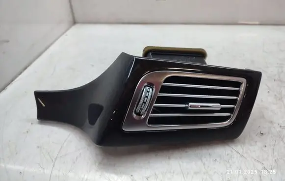 Mercedes-Benz CLS C218 X218 Dashboard side air vent grill/cover trim A2188300254