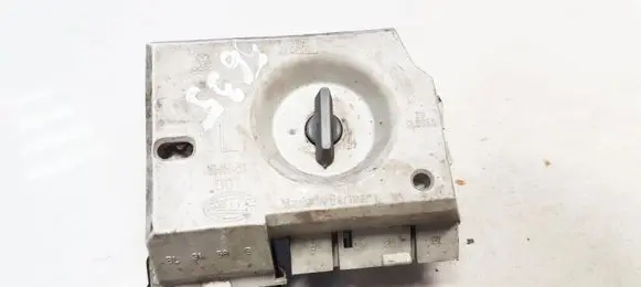 Audi 80 90 B3 Tail light bulb cover holder THK81DOT