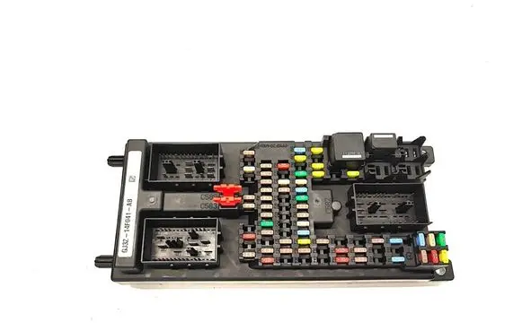 Land Rover Evoque I Fuse module GJ3214F041AB