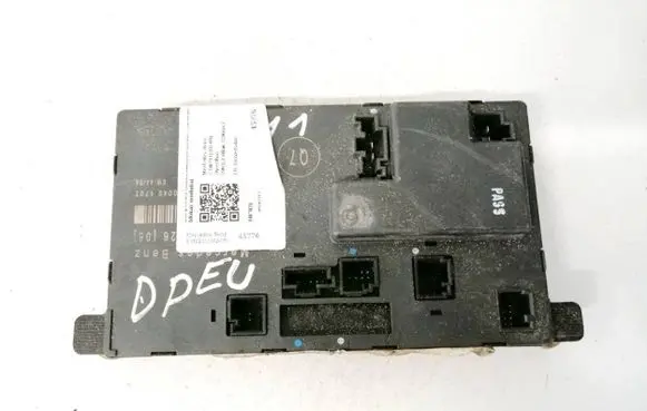 Mercedes-Benz E W211 Door control unit/module 2118701226 00401702