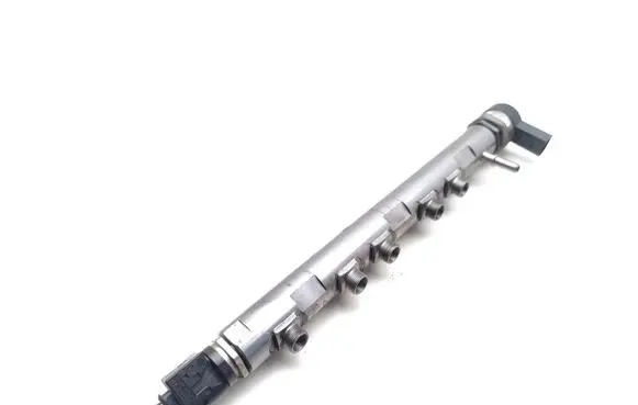 BMW 3 E90 E91 Fuel main line pipe 7809127 0281002738 0281002988