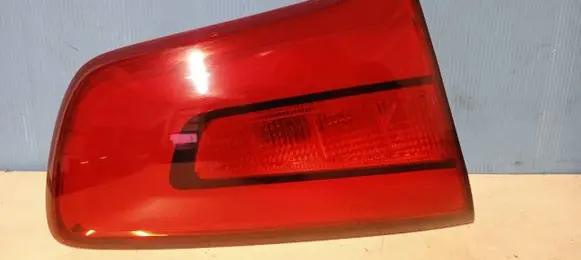 Tailgate rear/tail lights