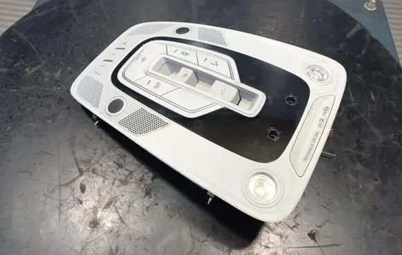 Audi A4 S4 B9 Boot/trunk interior light 