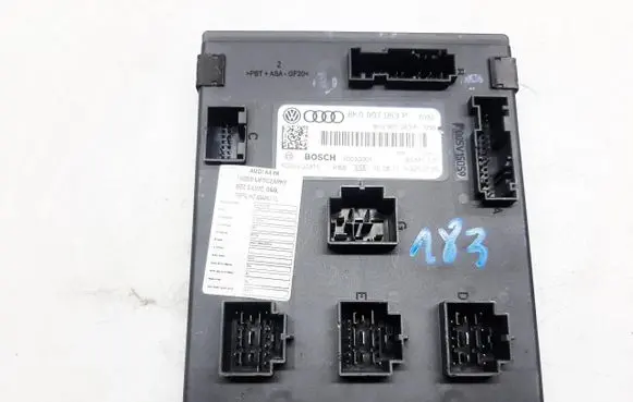 Audi A4 Allroad B8 Comfort/convenience module 8K0907063P