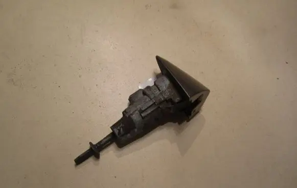 Volkswagen PASSAT B7 Front door lock (next to the handle) 3C0837167B ZP5168B