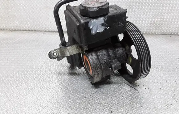 Citroen Xsara Picasso Power steering pump 9636271680 26080331QF