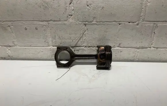 BMW 3 E90 E91 Piston with connecting rod 