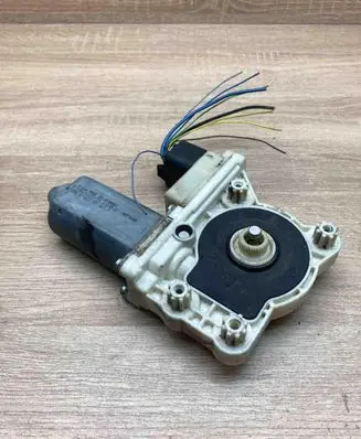 BMW 7 E65 E66 Rear door window regulator motor 6382001 5WK1052 WithPlug