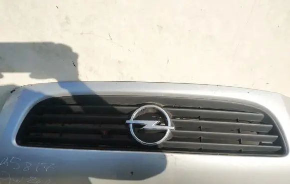 Opel Zafira A Front grill