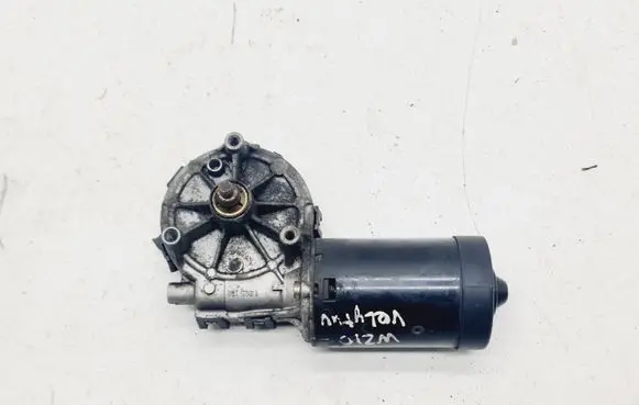 Mercedes-Benz E W210 Wiper motor 0390241420