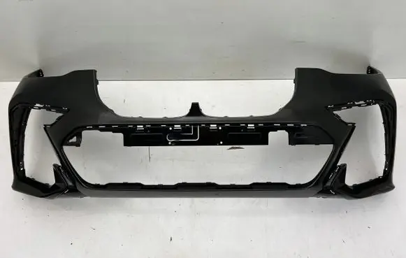BMW X7 G07 Front bumper 8069886