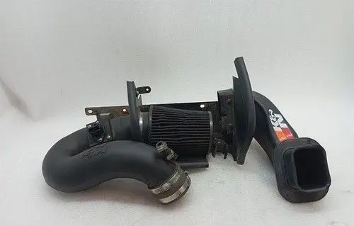 Porsche 911 996 Air filter cleaner box bracket assembly 577000