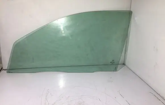 Ford Mondeo Mk III Front door window glass four-door 43R00021