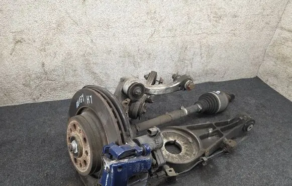 Maserati Levante Rear wheel hub spindle/knuckle 06700320360