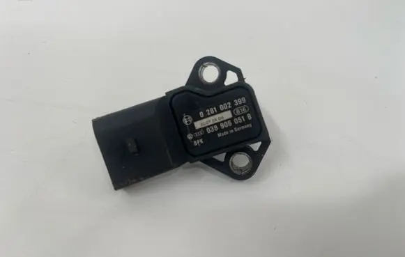 Volkswagen PASSAT B6 Air pressure sensor 038906051B