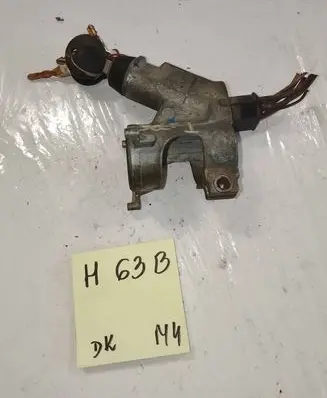Volkswagen Golf I Ignition lock 171905851