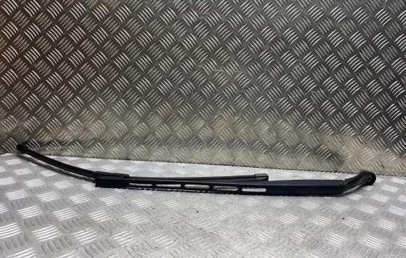Citroen C5 Front wiper blade arm 9682797780