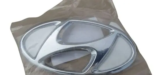 Hyundai Santa Fe Manufacturers badge/model letters 86300-S1000