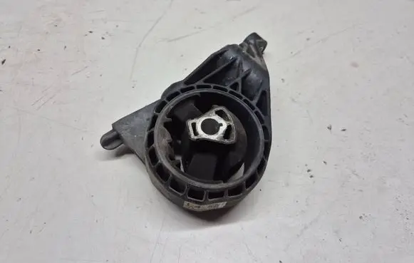 Opel Astra J Engine mount bracket 13268880
