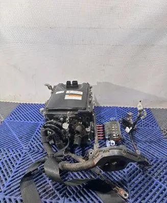 Voltage converter inverter
