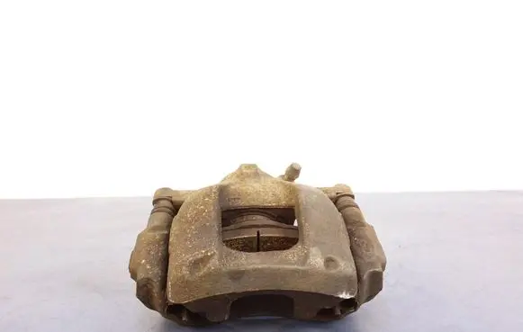 Toyota Auris 150 Front brake caliper