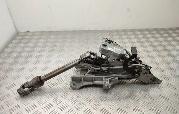 Volvo V70 Steering wheel axle P31340734 31340734 P31387671
