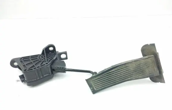 Honda Accord Accelerator throttle pedal 1988007730