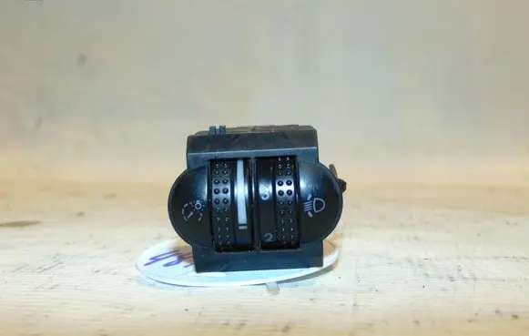 Volkswagen PASSAT B5 Headlight level height control switch 3B0941333C