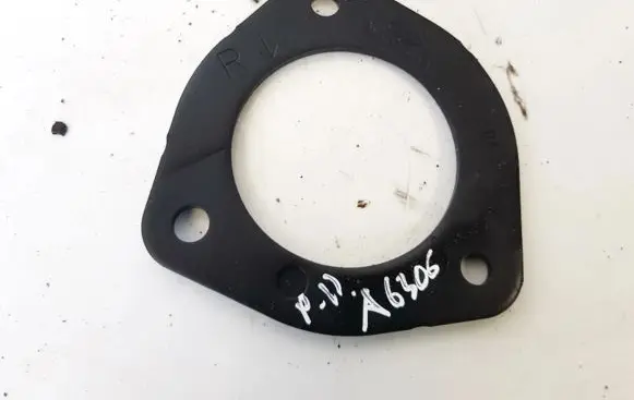 Coil spring mount