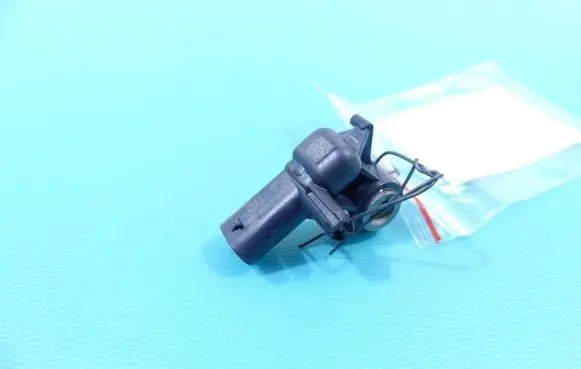 Hyundai i30 Fuel cut-off switch 95920-G3000 IMPRK1349441