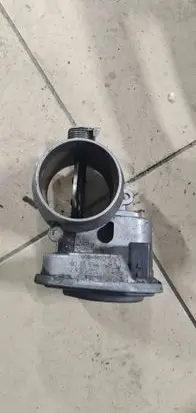 BMW 1 E81 E87 Throttle valve 7804373 B01551066