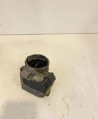 Volkswagen Golf V Throttle valve 03G128063C
