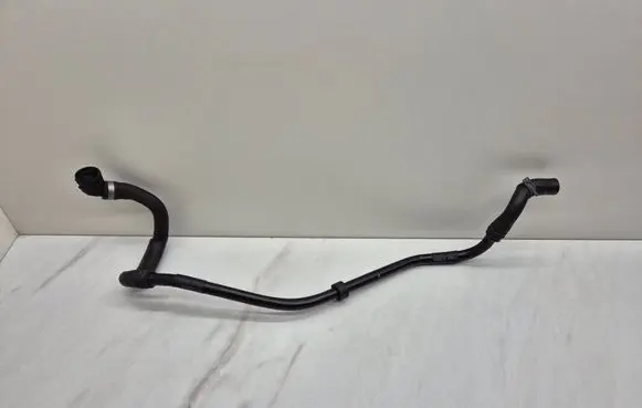Volkswagen ID.3 Electric car engine cooling hoses/pipes 1EA121052C