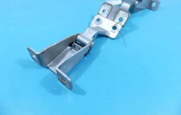 Rear door hinge set
