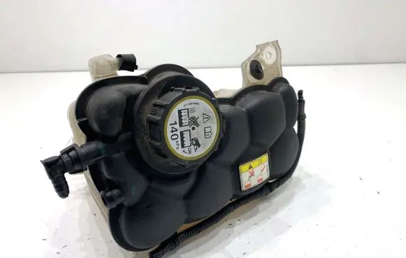 Jaguar F-Pace Coolant expansion tank/reservoir 