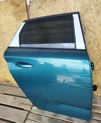 Peugeot 308 Rear door