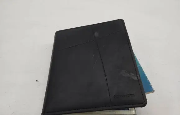 Toyota Prius (XW20) Owners service history hand book 