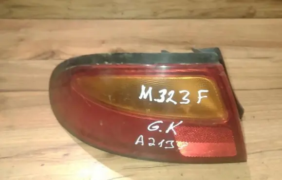 Mazda 323 F Rear/tail lights