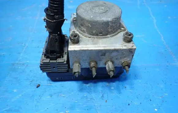 Mazda 6 ABS Pump GMM4-437A0 11604034580