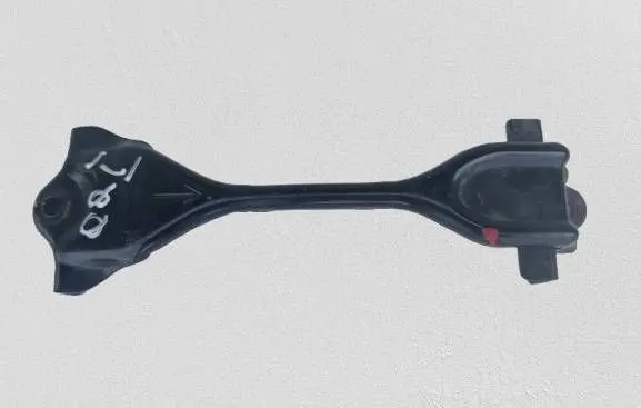 Nissan Qashqai Battery bracket