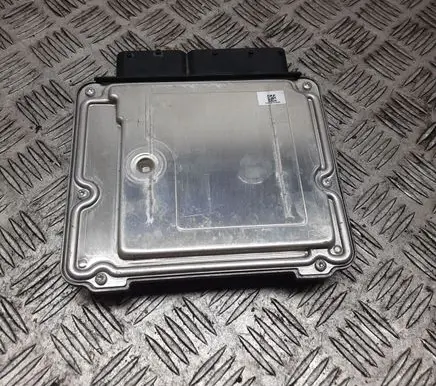 Opel Insignia A Engine control unit/module E9155577619 2127905 0281017453