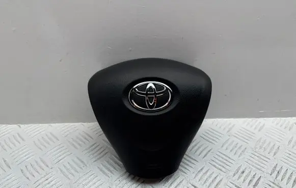 Toyota Auris 150 Steering wheel airbag 4513002290B0 028834408PDA 6062481