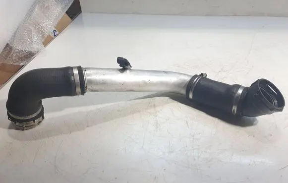 BMW 5 E60 E61 Intercooler hose/pipe 7793896