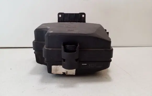 Iveco Daily 5th gen Fuse box set 5801393357 5801393356 5801381280
