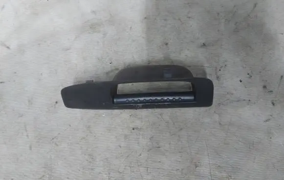 Volkswagen Sharan Rear door handle trim 7M3867172A 14B262BAW