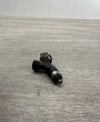 Nissan Primera Fuel injector 80412 044160804 50A1